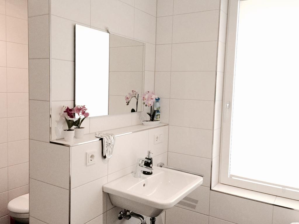 Rhein Melodie Riverview Luxury Konstanz Oda fotoğraf